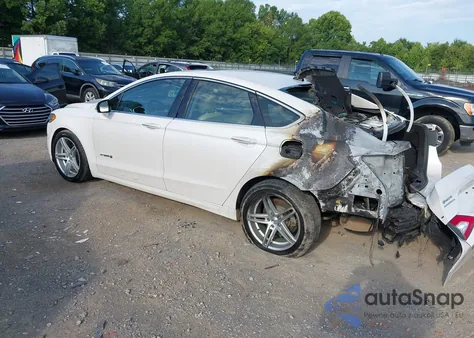 2014 Ford Fusion Hybrid Titanium from USA, damaged, VIN 3FA6P0RU7ER372654